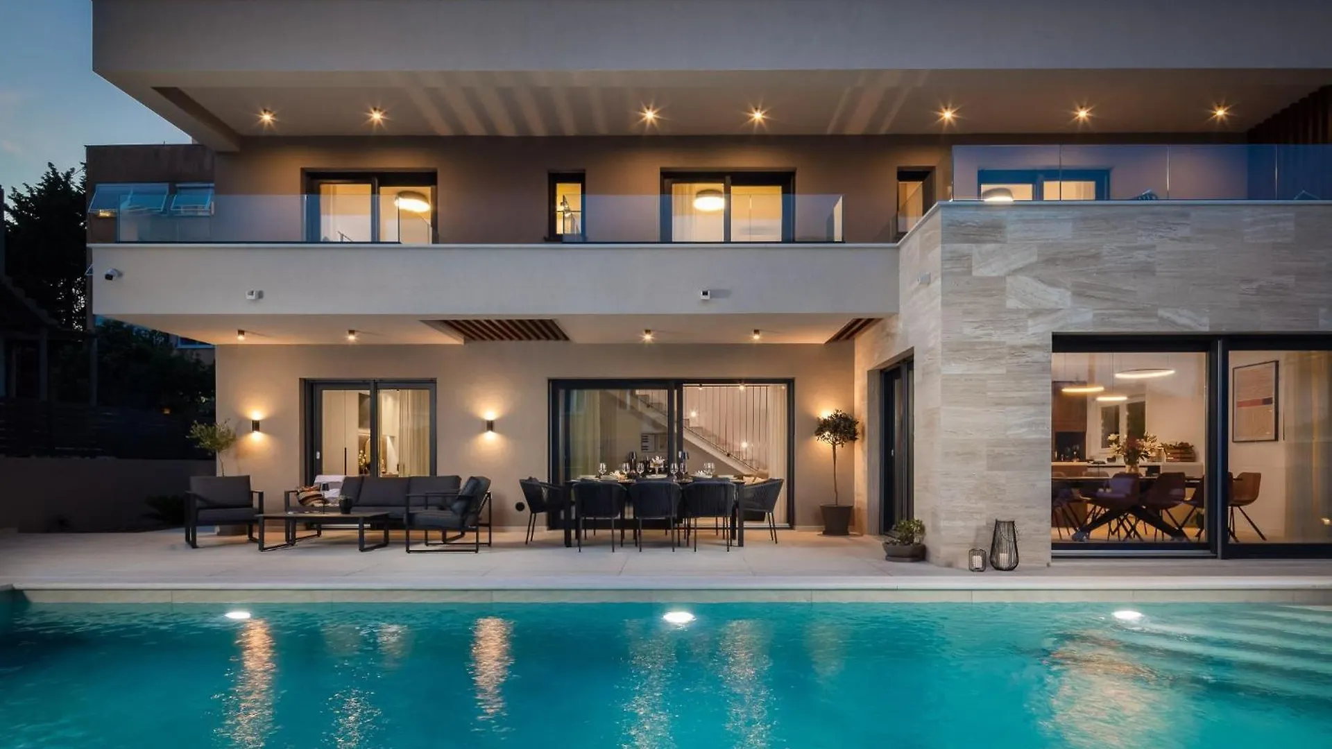 Villa Prima Lux Kastela 0*,